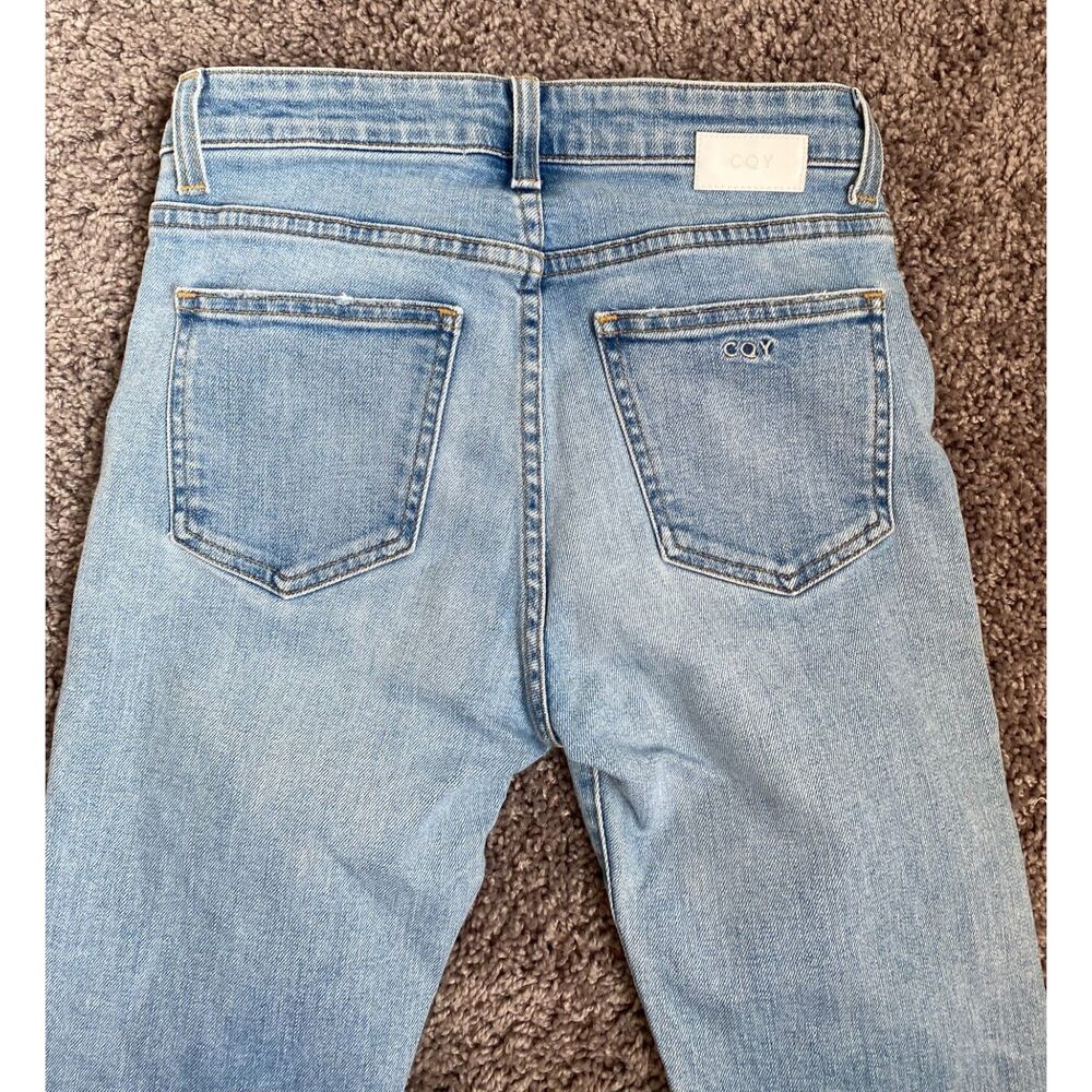 CQY Light Wash High Rise Classic Denim Jeans Size 25 - Picture 5 of 7
